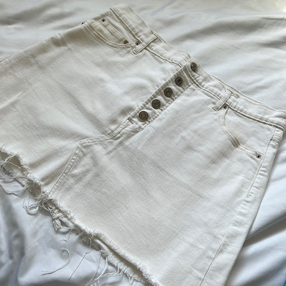 White denim skirt